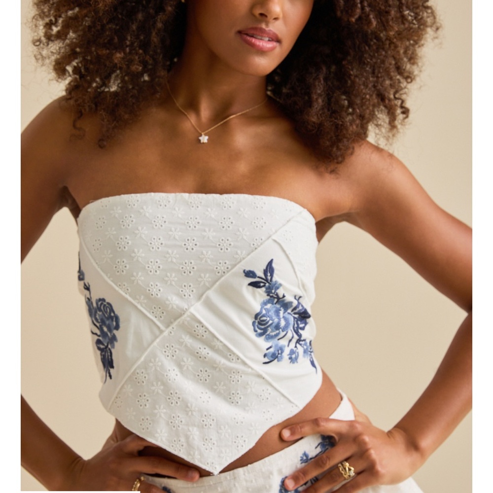 NWOT ALTAR'D STATE All White Louise Embroidered Tie-Back Tube Top